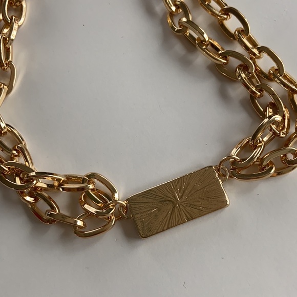 14th & Union Collar Necklace - Picture 4 of 4